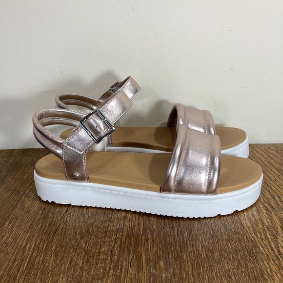 NEW Ugg Zayne Ankle Strap Platform Sandal Women Various Sizes Rose Gold Metallic - Picture 1 of 9